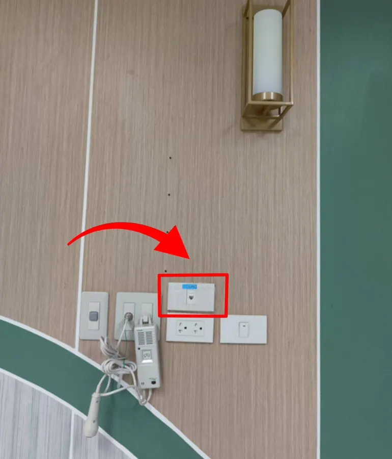 งานติดตั้งเต้ารับสัญญาณสายแลน (LAN Outlet) และตู้ SWITCH